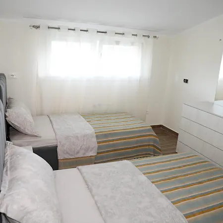 La Casa Di Fatmir *